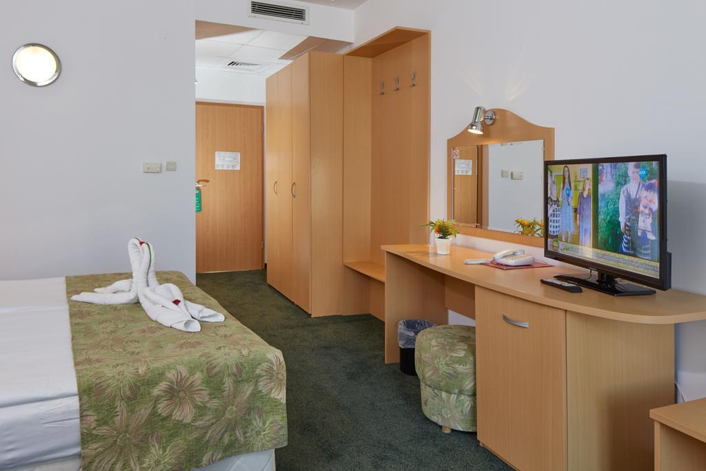 מלון Mena Palace 4*