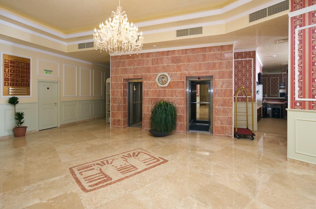 Mena Palace מלון