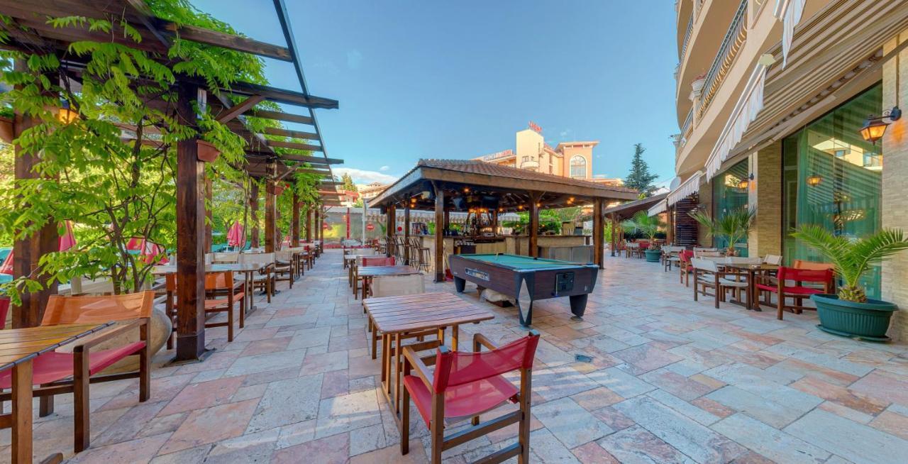 Mena Palace Готель Сонячний Берег